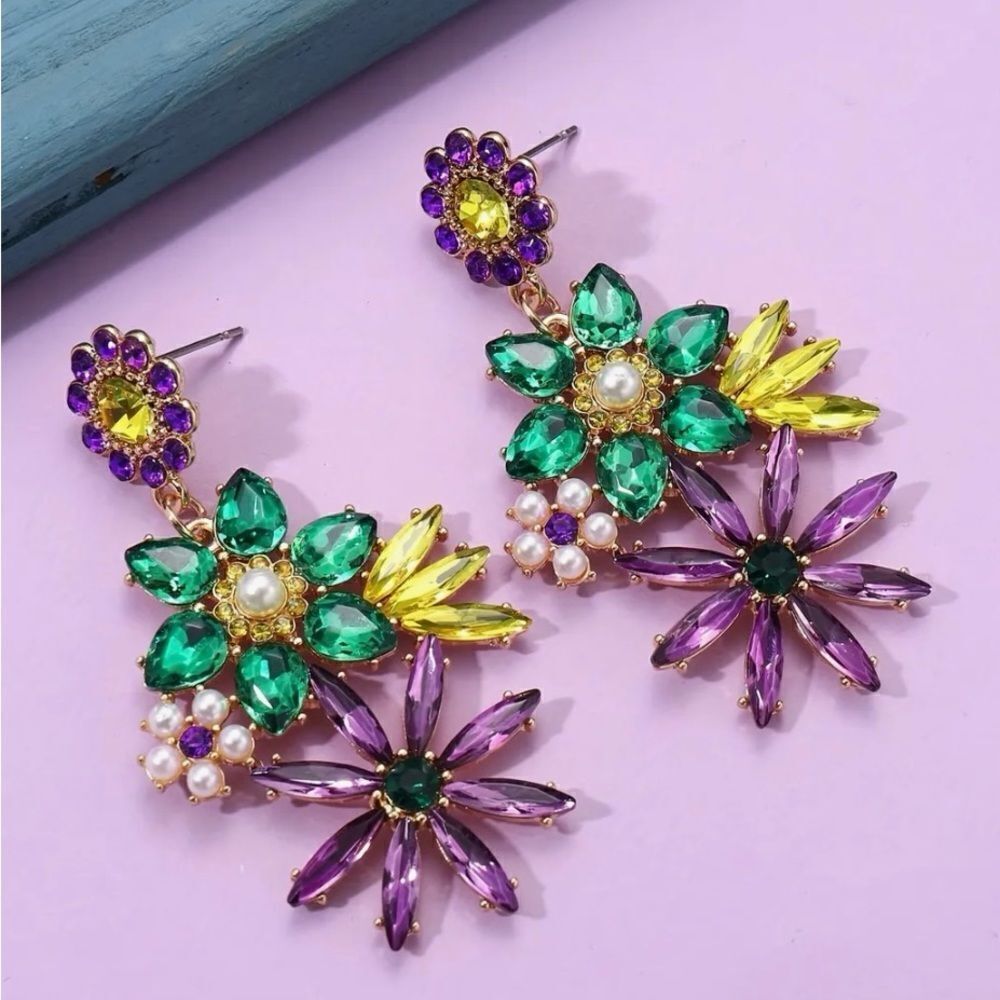 💜 Betsey Johnson sparkling & colorful drop dangle flower earrings 💜